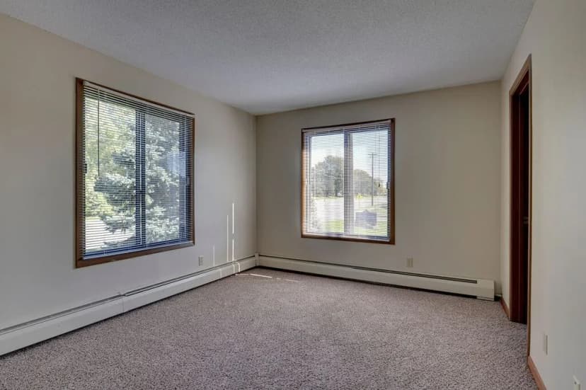 Building 4 - Master Bedroom
