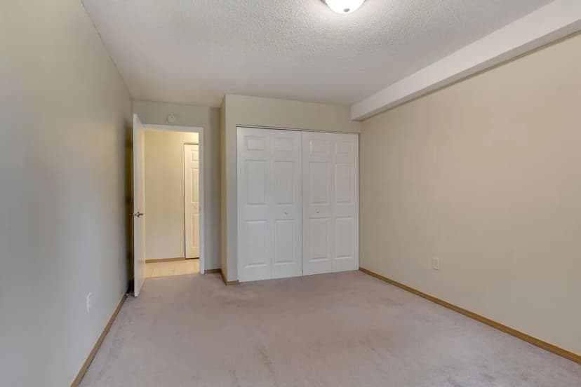 Bedroom 1 Closet Left