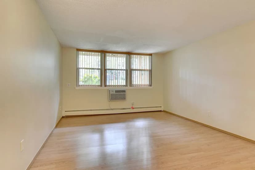 Living Room 1st Floor Street Side