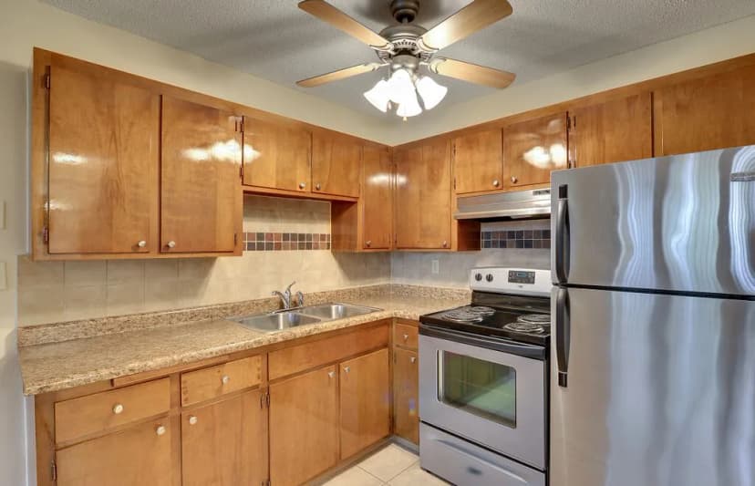 Open Kitchen 1 Bedroom Right