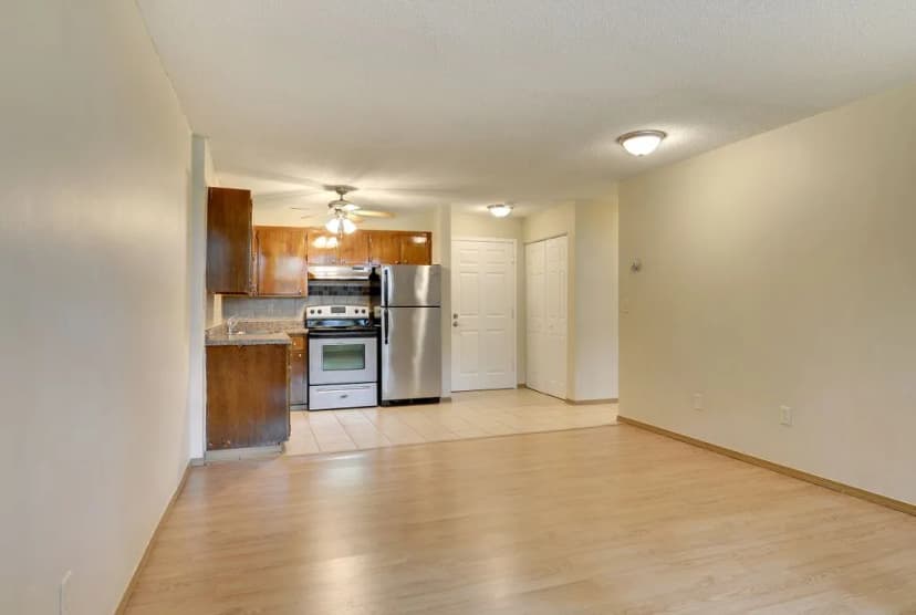 Open Kitchen 1 Bedroom