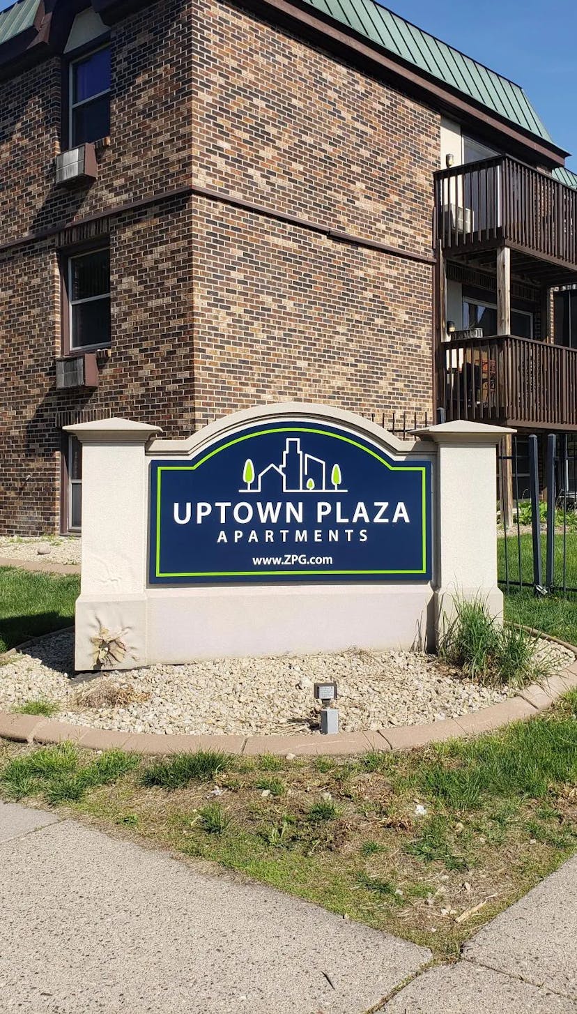 Uptown Cropped Sign